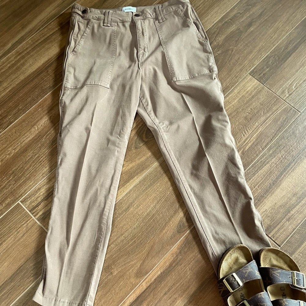 Pistola jeans in a soft brown.
